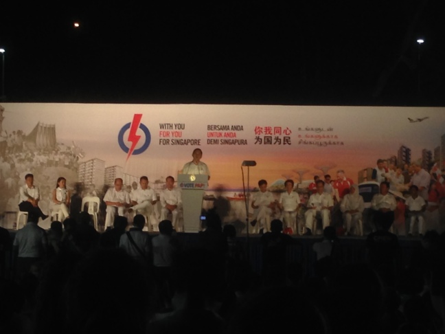 Mr Alex Yam addressing the crowd at the PAP Rally at Choa Chu Kang Secondary School on 5 Sept 2015